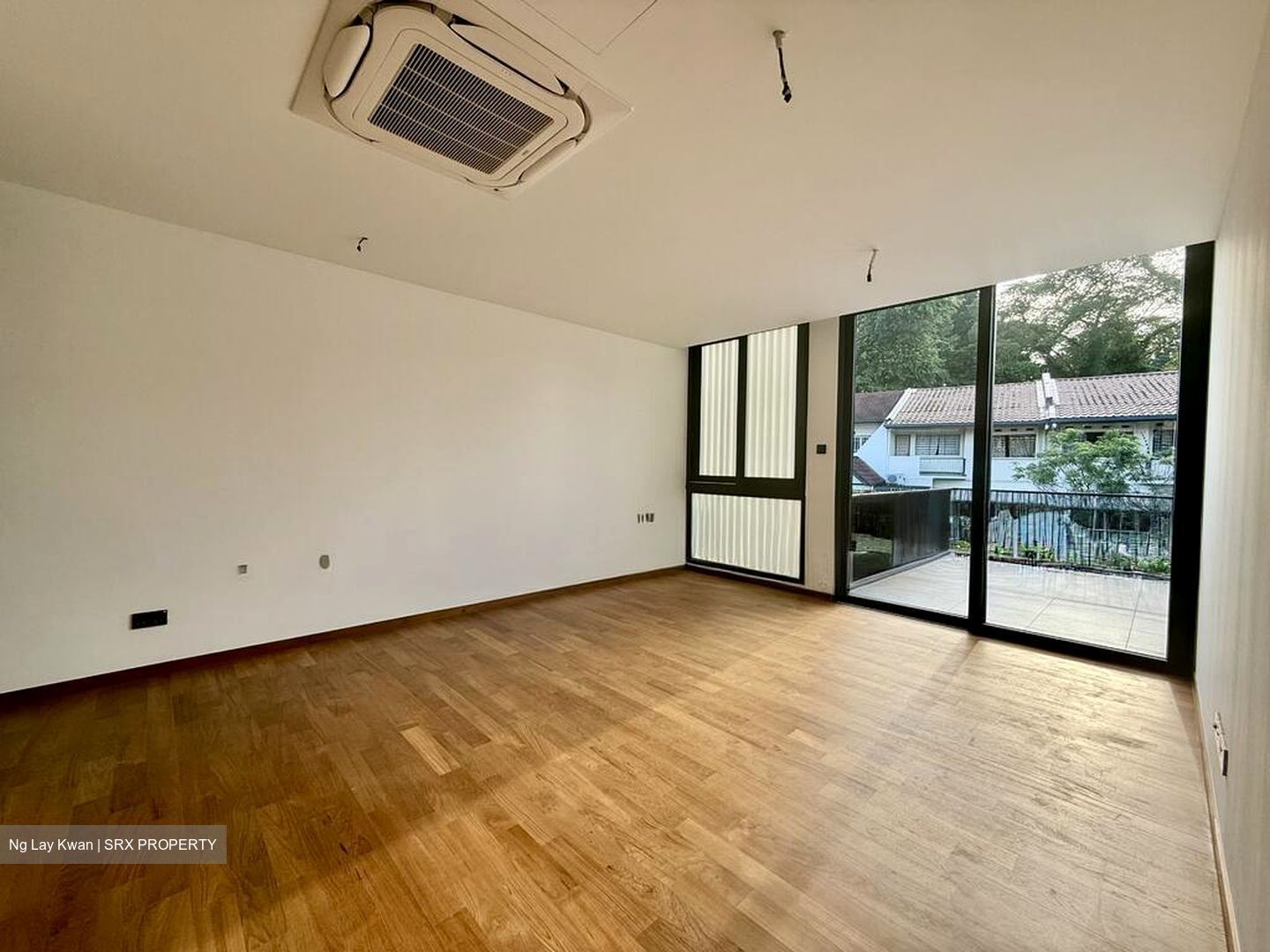 Regent Villas (D10), Terrace #497189231